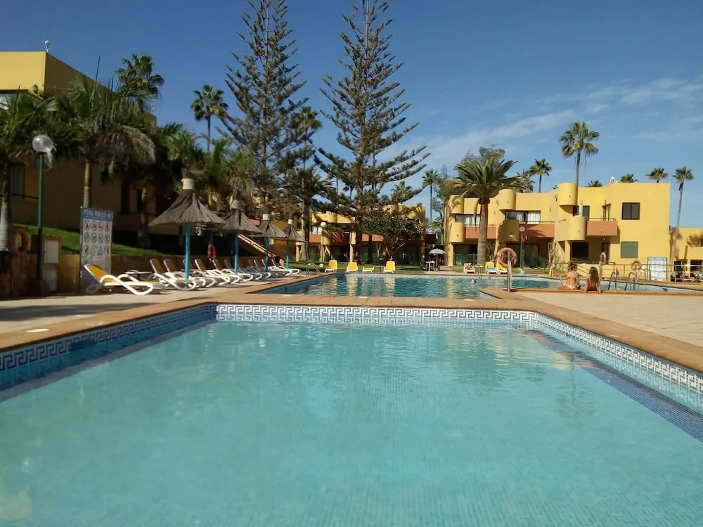 Beach Apt With Fast Wifi