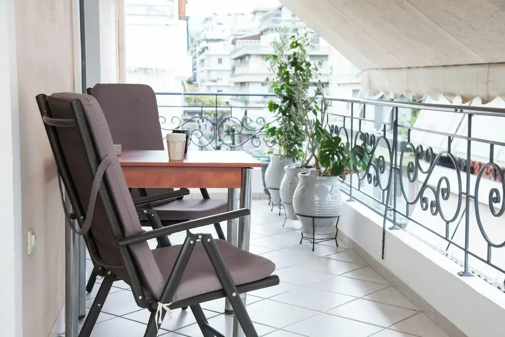 Elegant Spacious 2 Bd Apt in Petralona