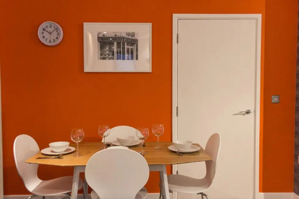 Spacious Central Family Apartment
