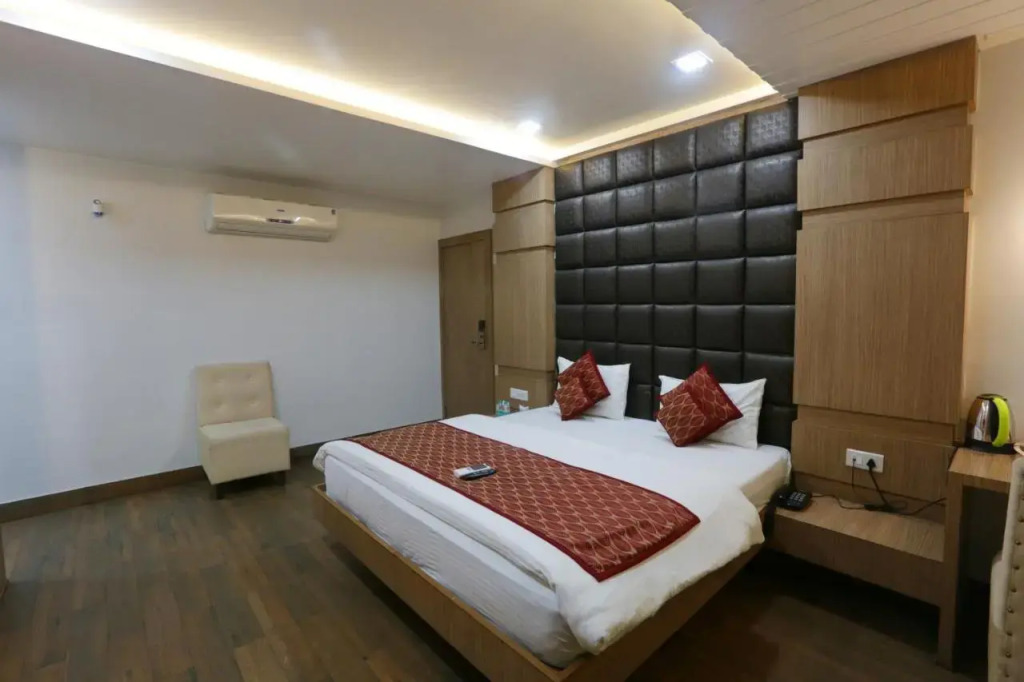 Hotel Pride Inn