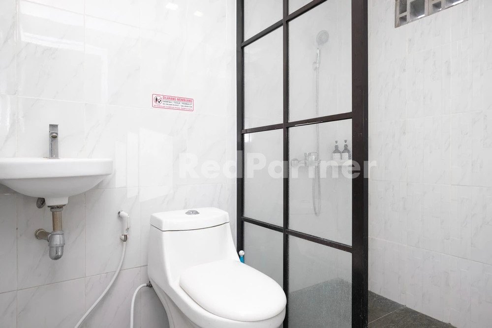 Niti Stay Syariah near Stasiun Wates RedPartner