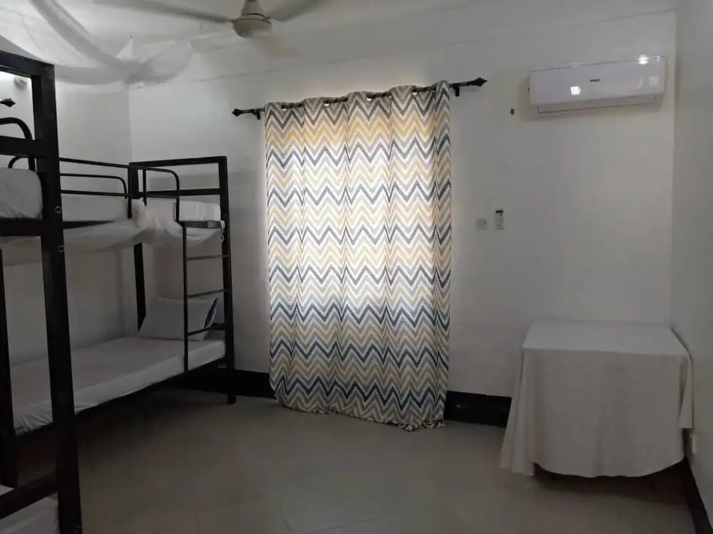 L & J Modern Backpackers