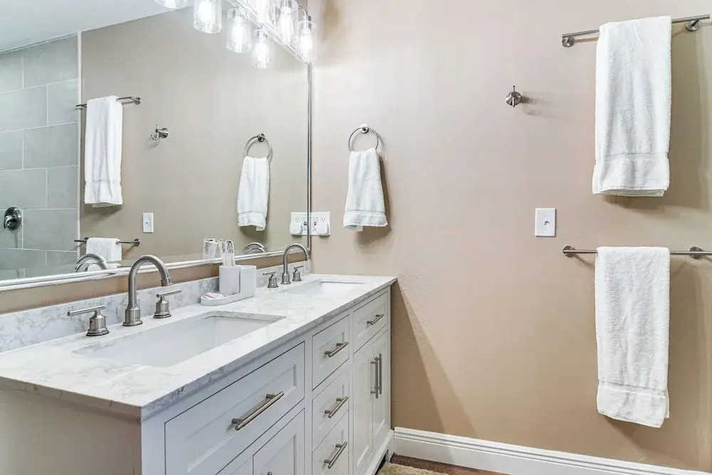 4 Mi to Indian Rocks Beach: Home w/ Backyard Oasis