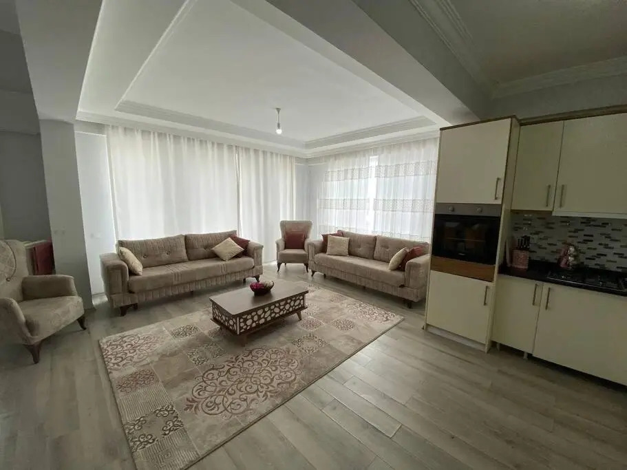 Lovely 3 Bedrooms Luxury APT with pool and Gym