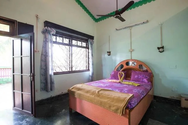 Aakriti Guest House