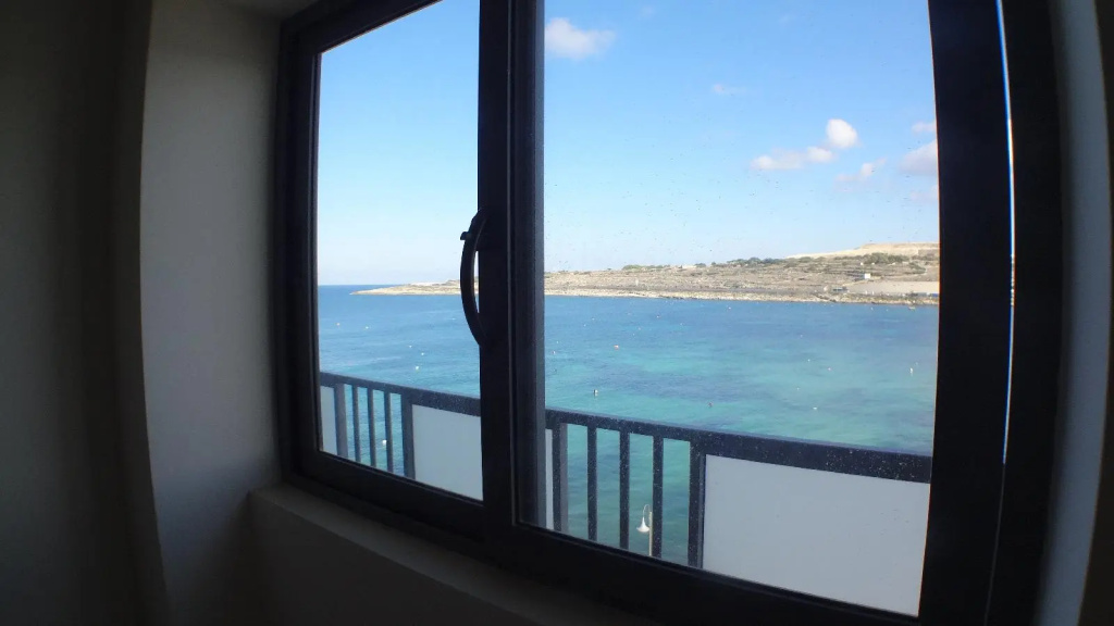 Eri Apartment 072