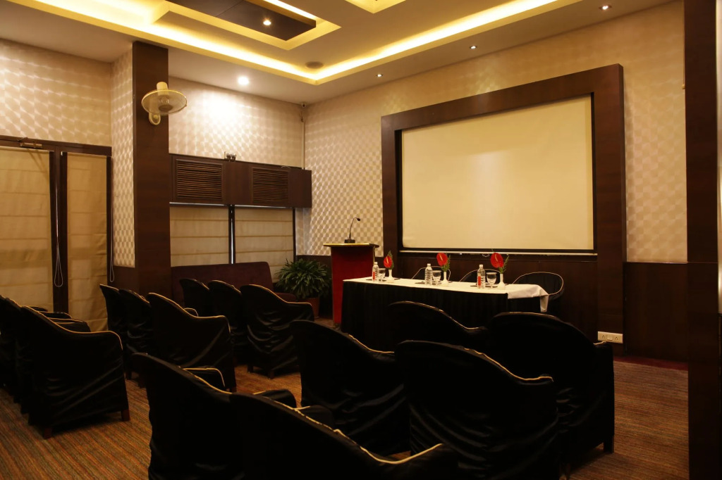 Hotel Surya Royal