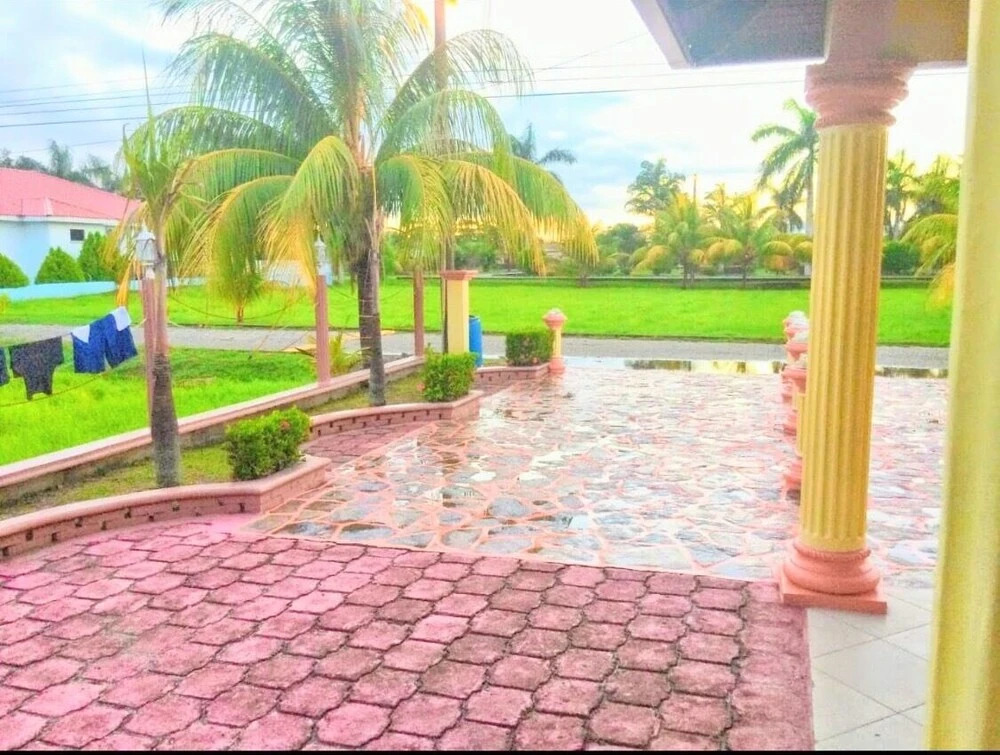 Honduras Shores Plantations