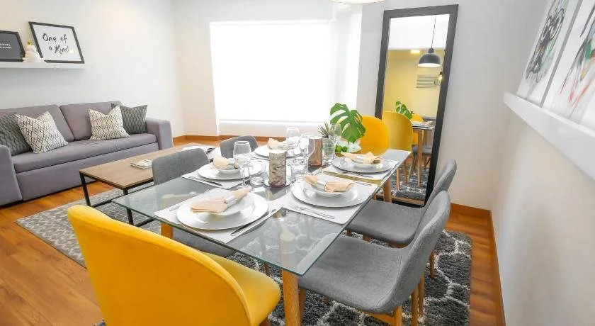 Trendy Host Canvas, Miraflores