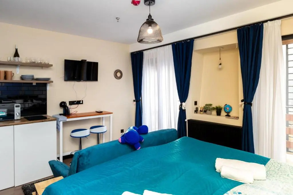 Stylish Studio Apartment with balcony