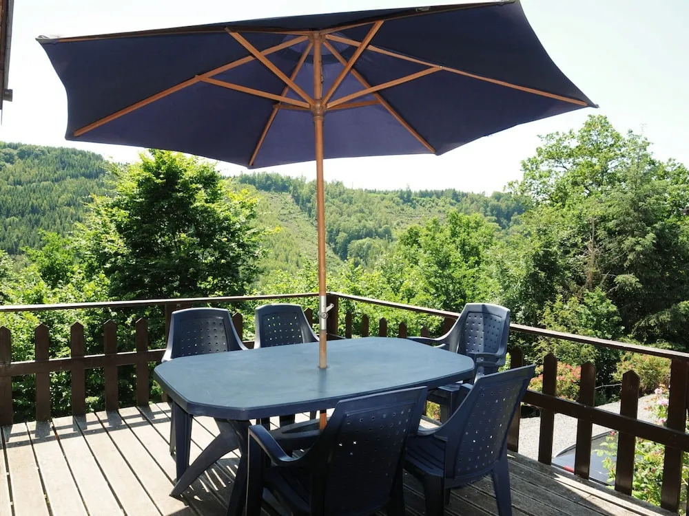 Holiday Home With a Panoramic View of the Ourthe, on a Quietly Located Property