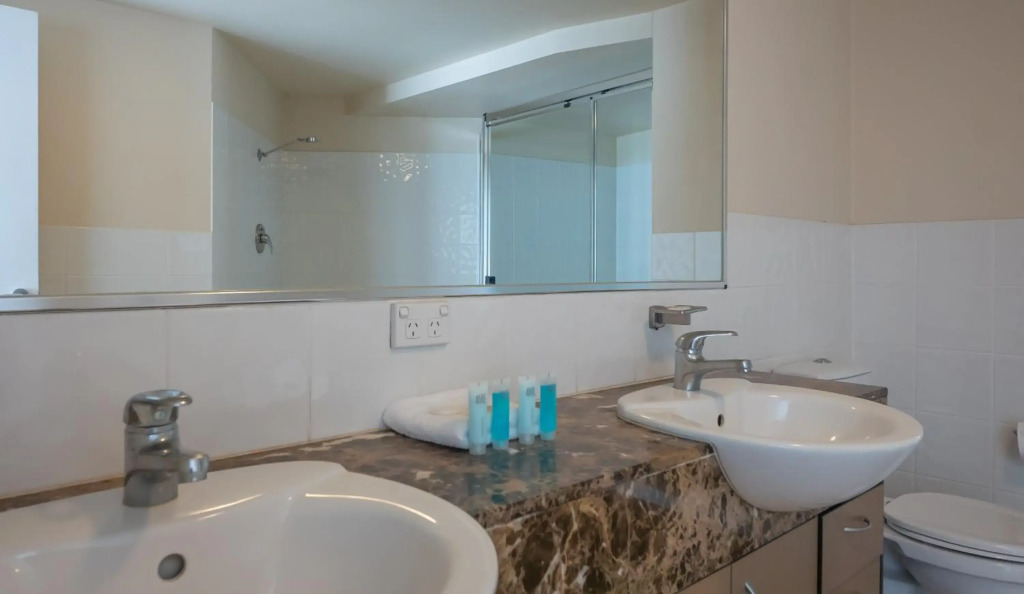 Broadbeach Savannah Resort