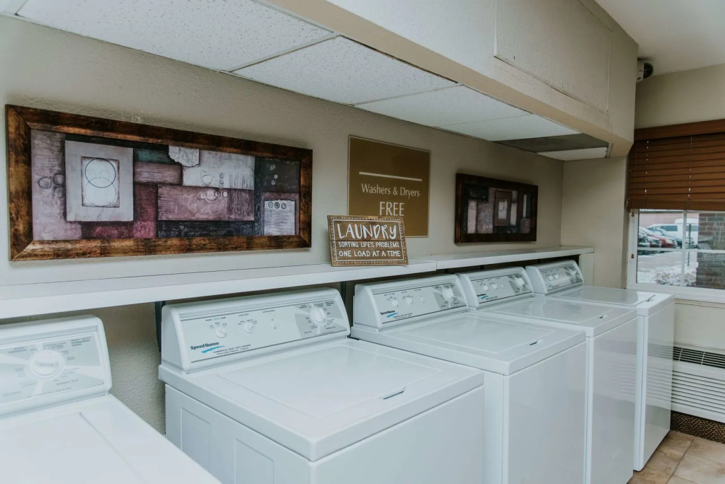Coratel Suites Extended Stay MSP Airport Minneapolis Richfield