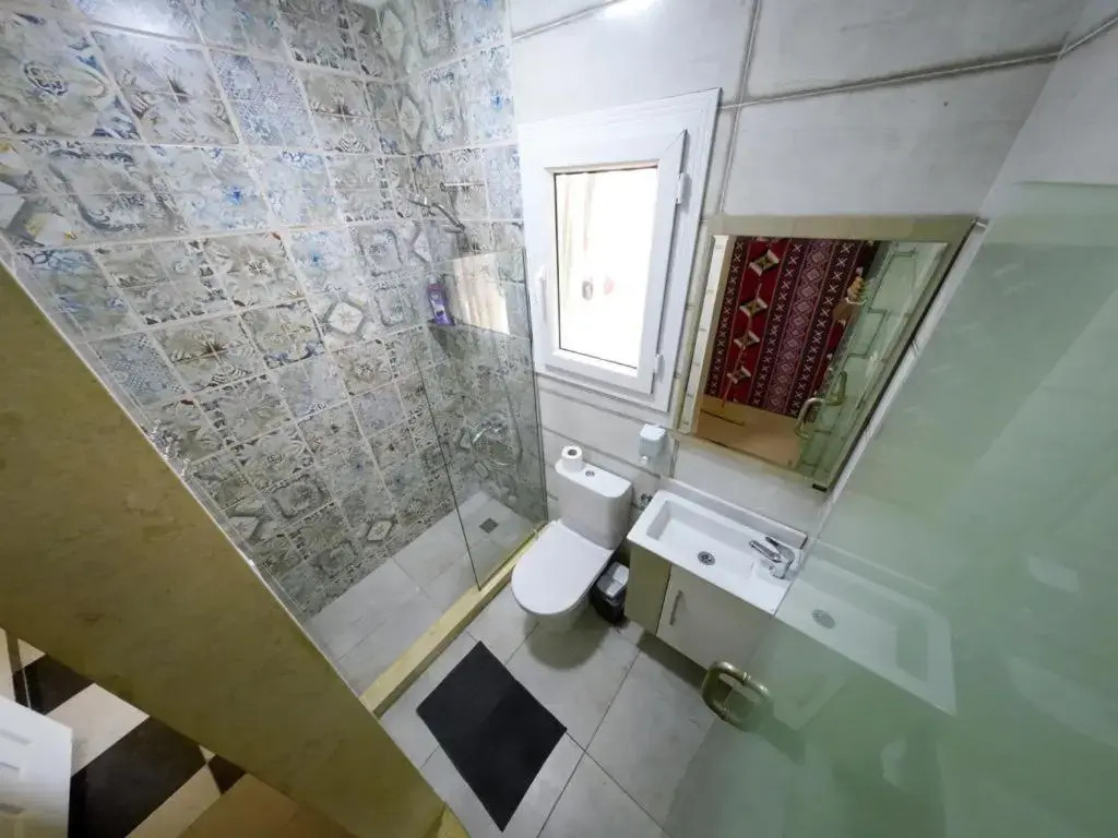 Downtown Sea View Suites