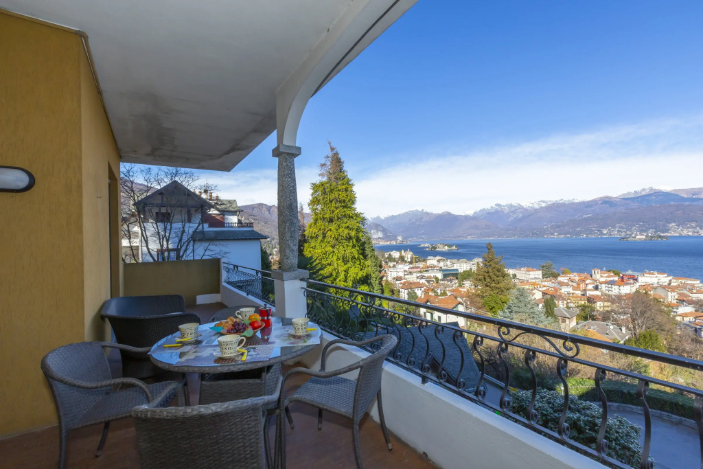 La Rosa Dei Venti Lake View Terrace