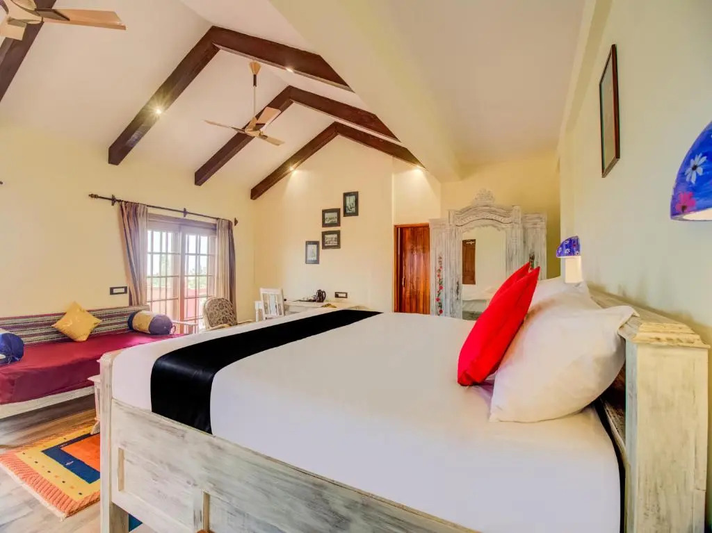 Capital O 37435 La Papa Resort