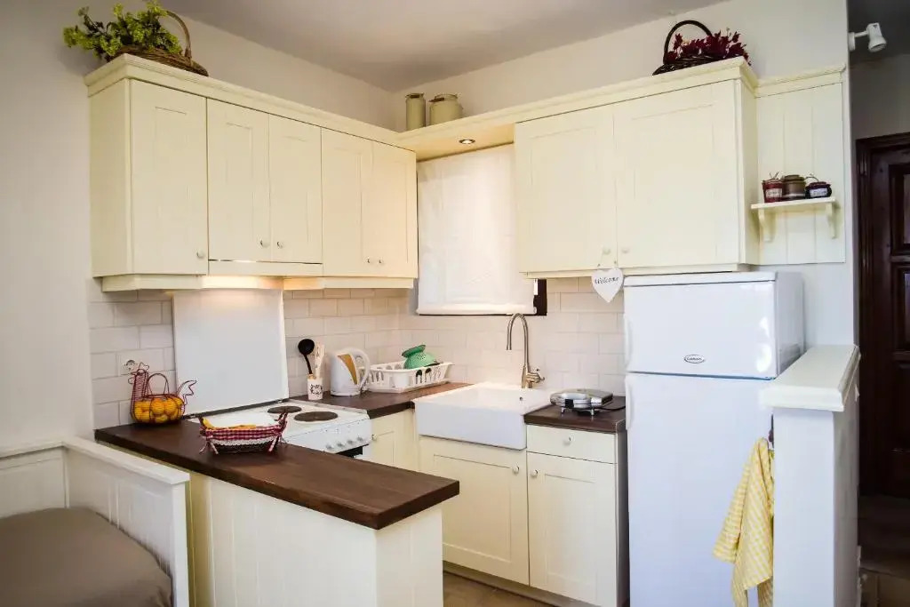 Amboula Beach Apartments
