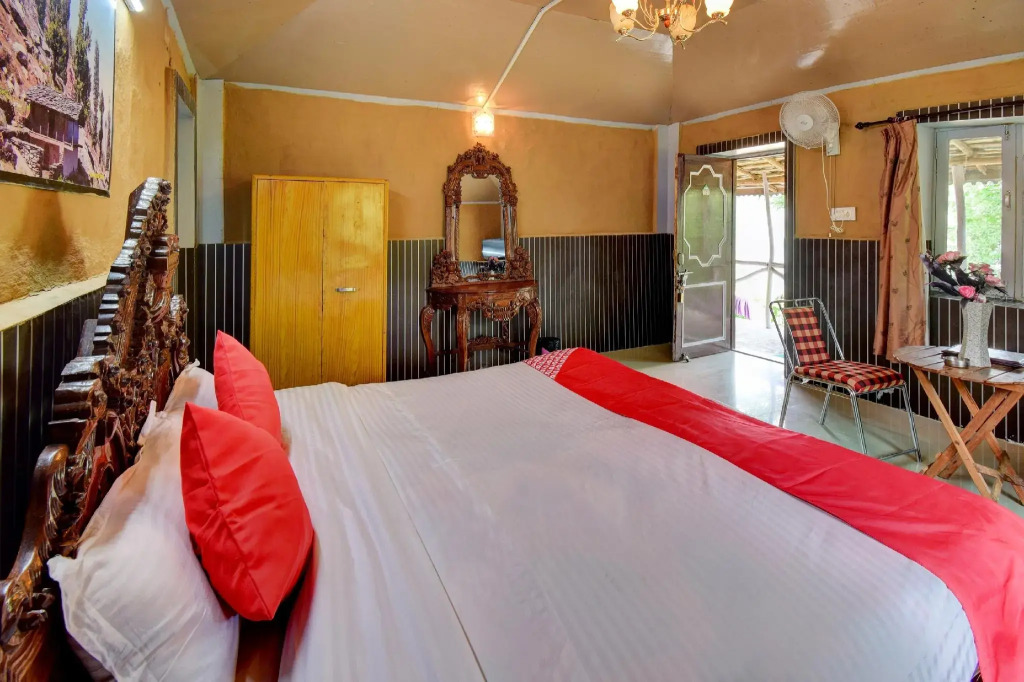 OYO 43476 Vatika Resort