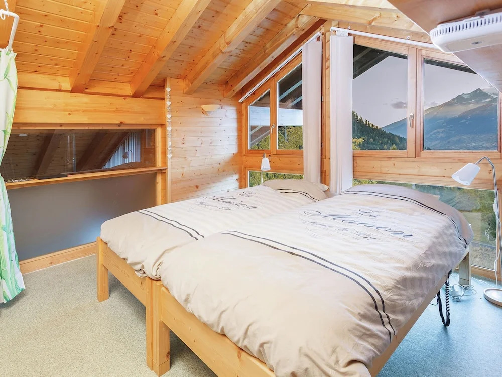 Cozy Holiday Home in Valfrejus near Ski Lift