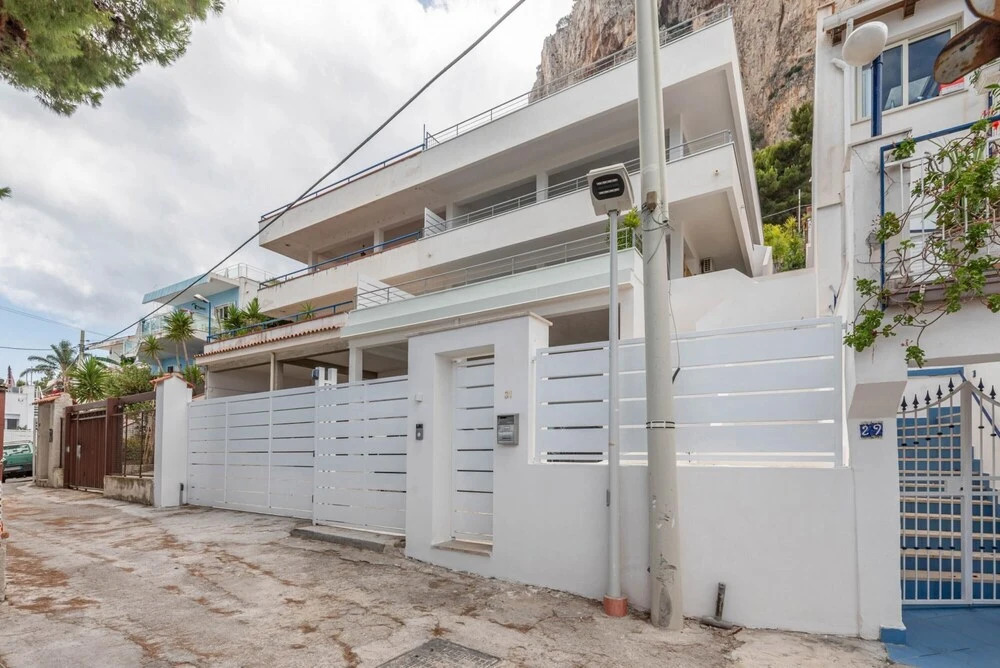 Addisio Seafront Villa by Wonderful Italy