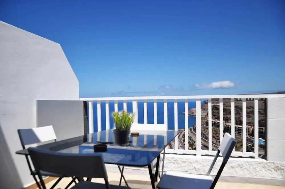 Apartamentos en Playa de Amadores - My Home, Your Home