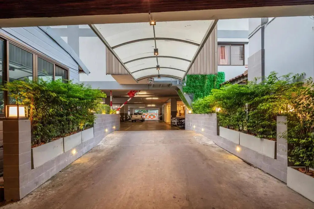 Penyos Residence