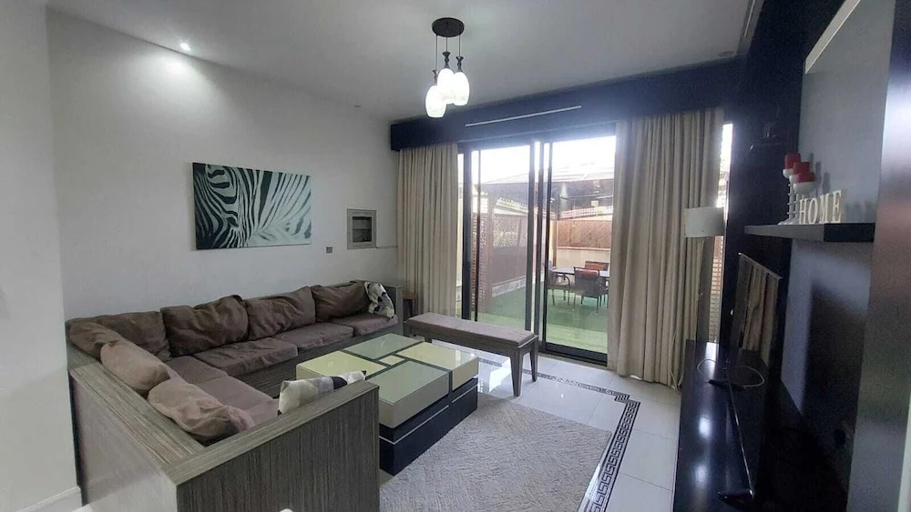 Dubai- 1bhk Villa Townhouse