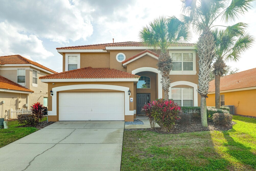 Pool, Spa & Patio! Spacious Villa Near WDW