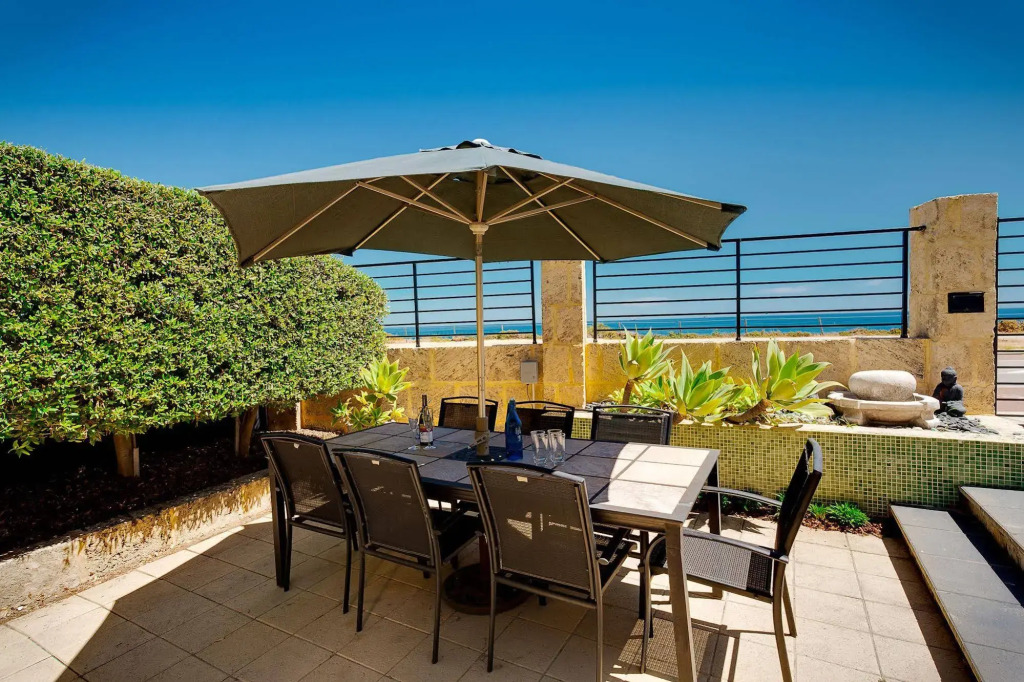 Cottesloe Beach House I
