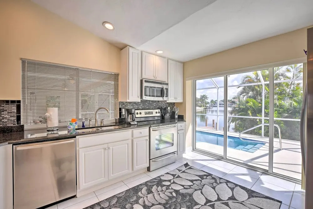 Private Dock: Marco Island Oasis 1 Mi to Beach!