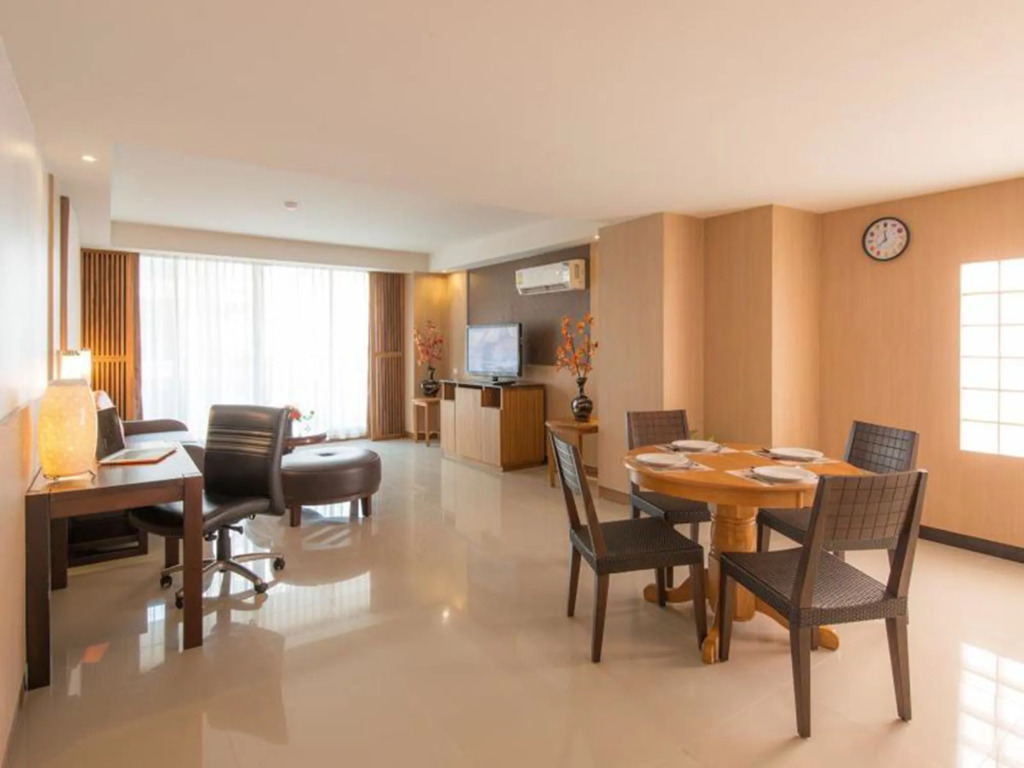 Dynasty Grande Hotel
