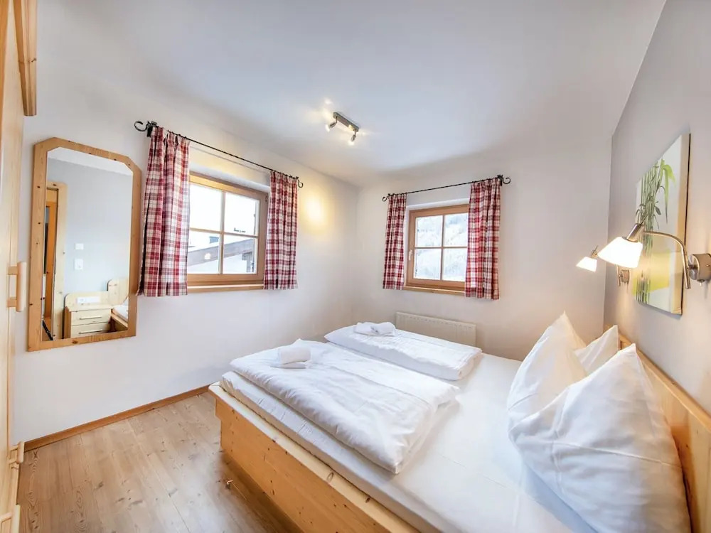 Luxurious Chalet With Sauna in Konigsleiten