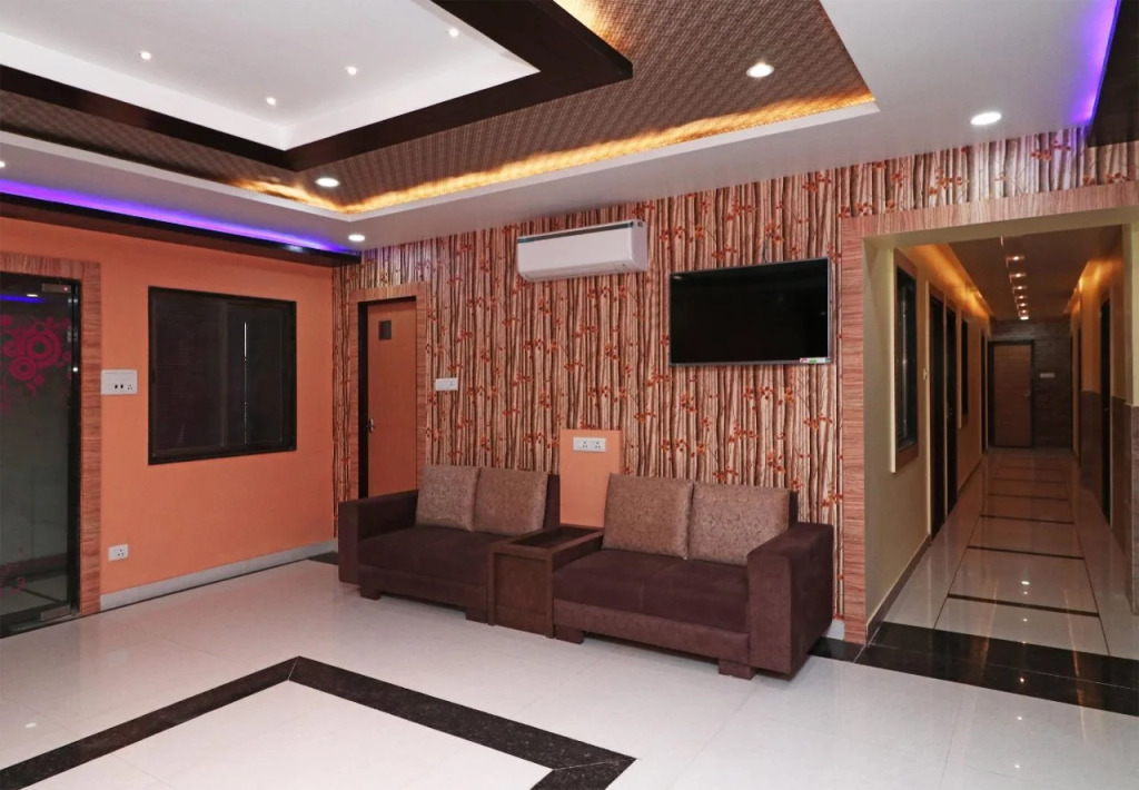 Hotel Sapphire Inn