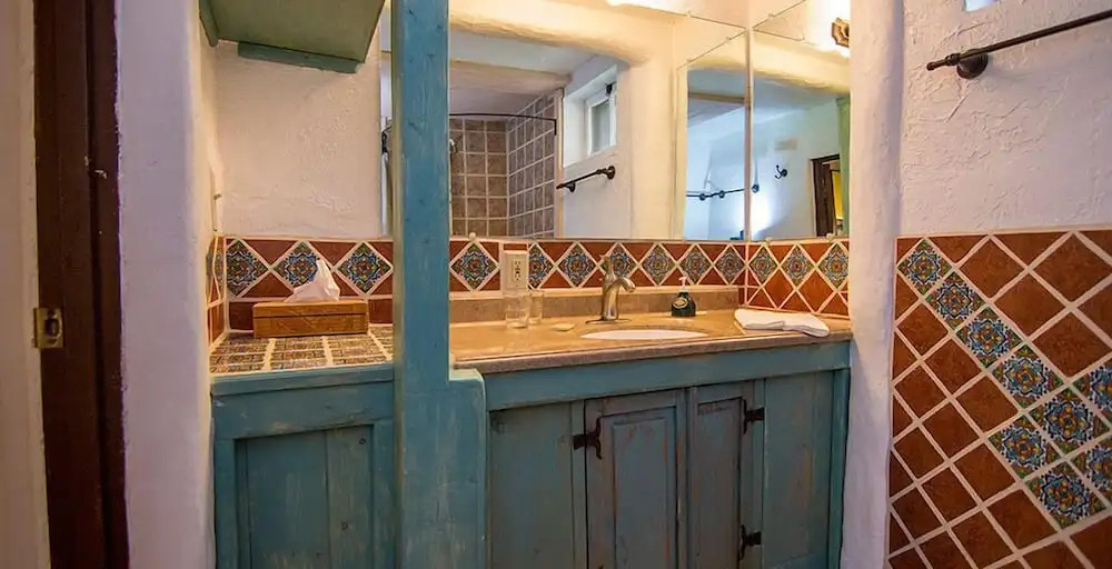 Old Taos Guesthouse B&B