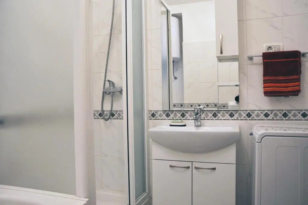 Apartment Center