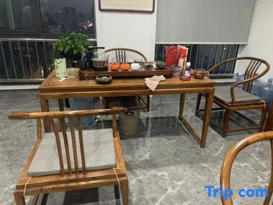 Taiyuan Phase I Yihui B&B (Kangda Mall store)