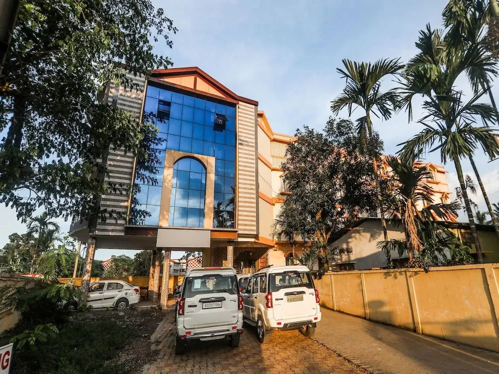 OYO 17255 Hotel Kanika Inn