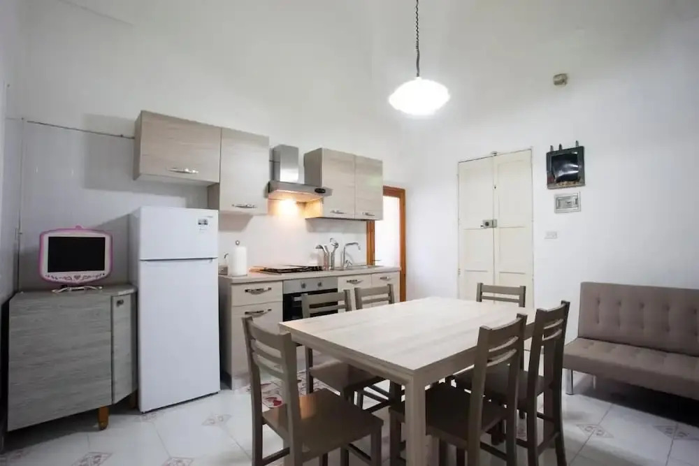 4 Sister Open Space in Puglia, Italy