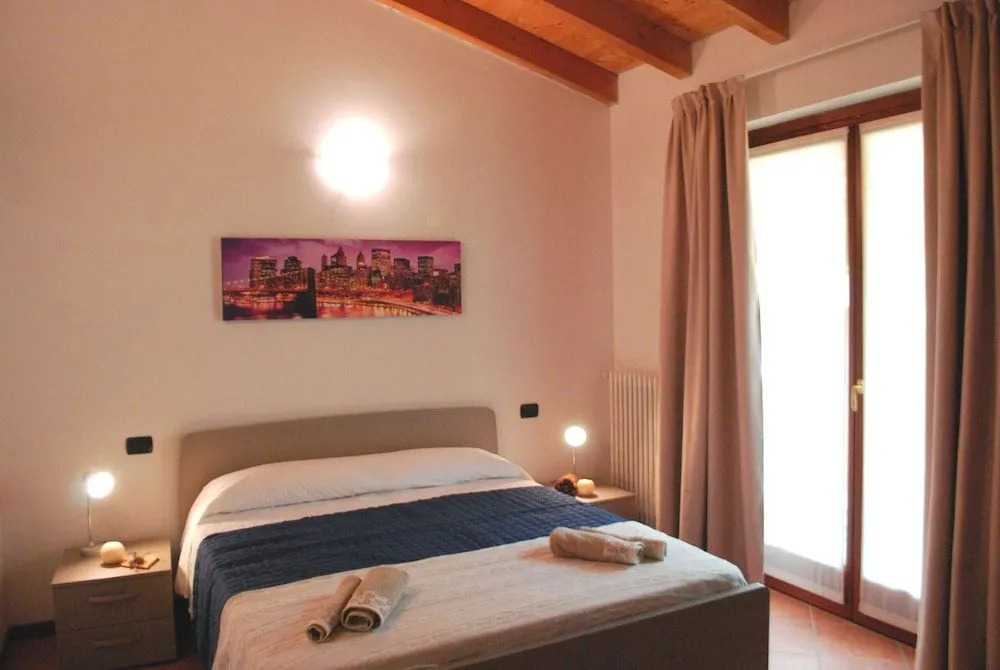 Villa Sole - Theater Home