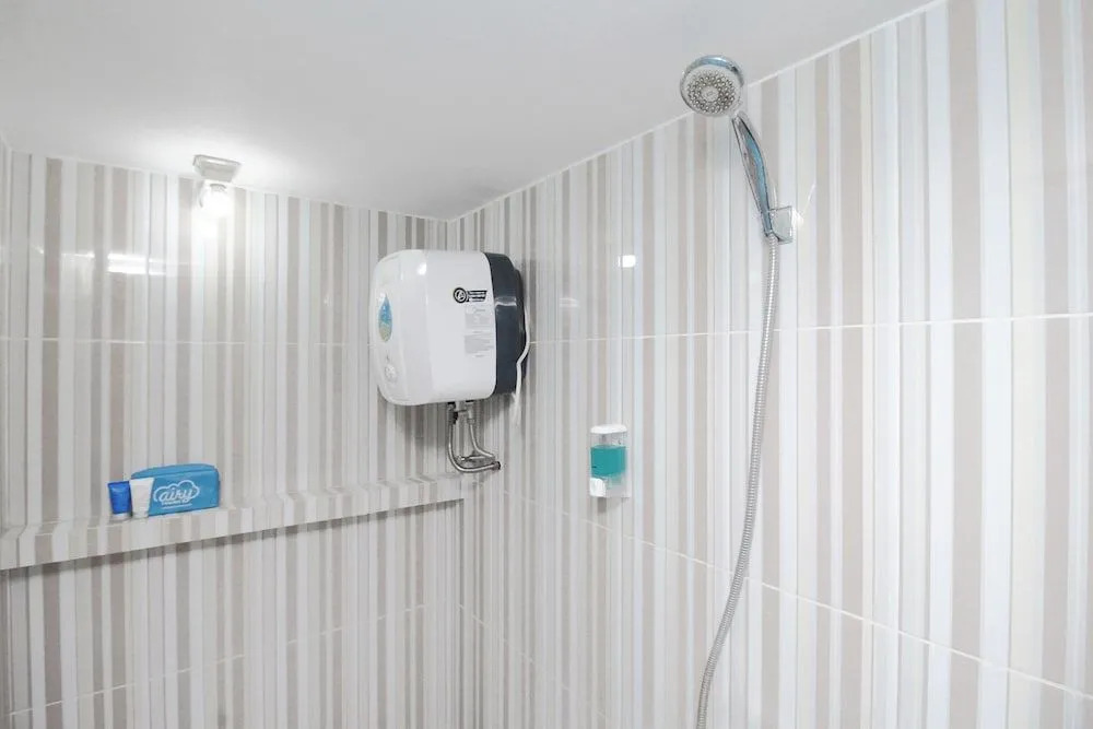 Airy Eco Syariah Cengkareng Taman Kosambi Barat C15 Jakarta