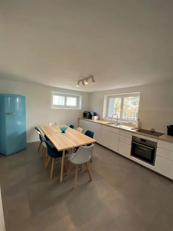 appartement rez de villa proche port et plages de Sanary