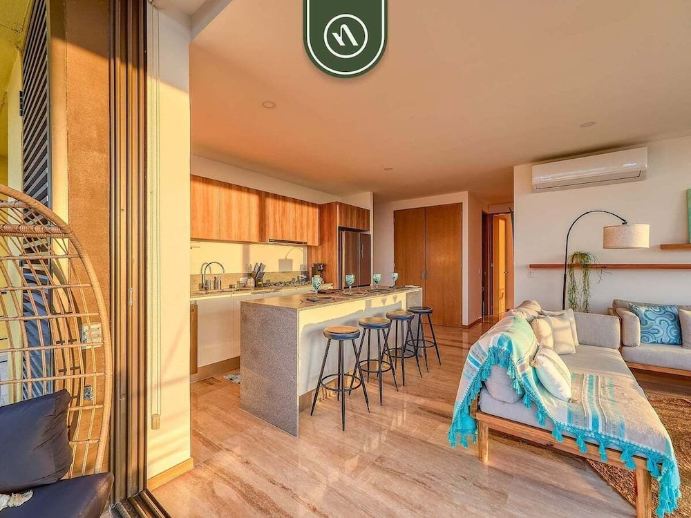 Brand New 2BR APT - Stunning Ocean & Sunset Views