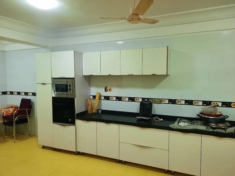 Efua Anoah Hotel & Apartment