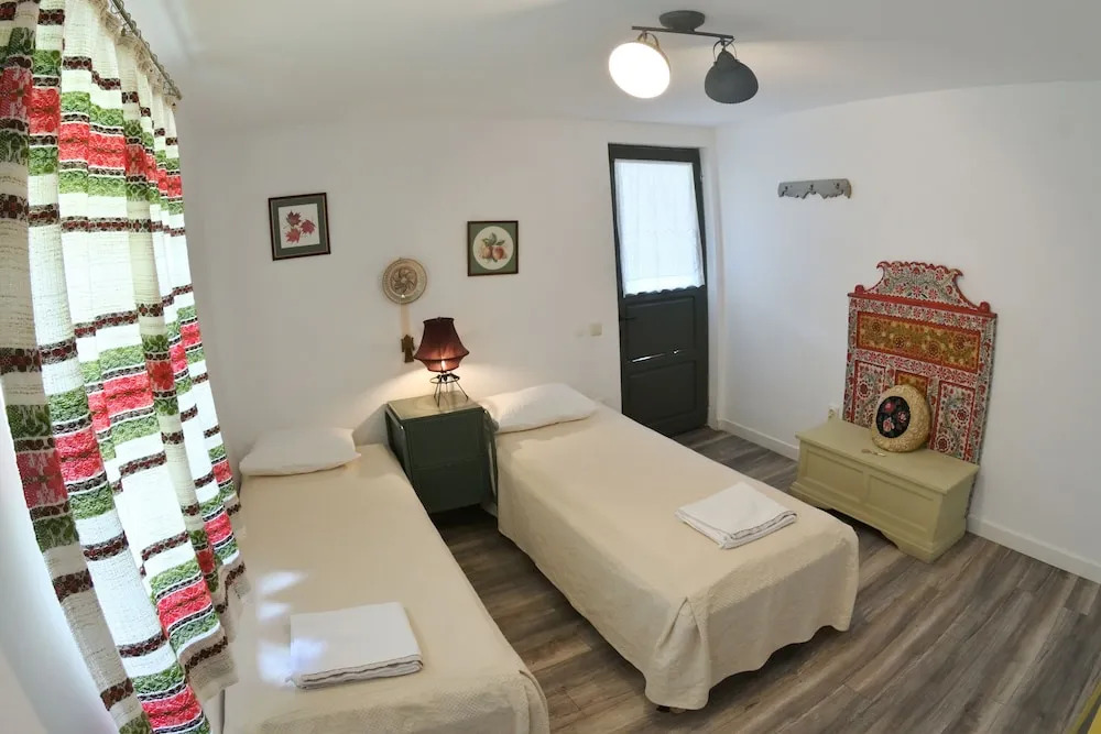 Alunis Retreat