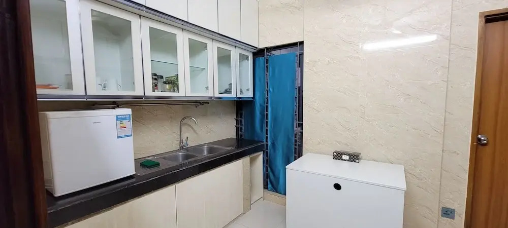 Luxurious 3-bhk Highly Secured & Close to Airport
