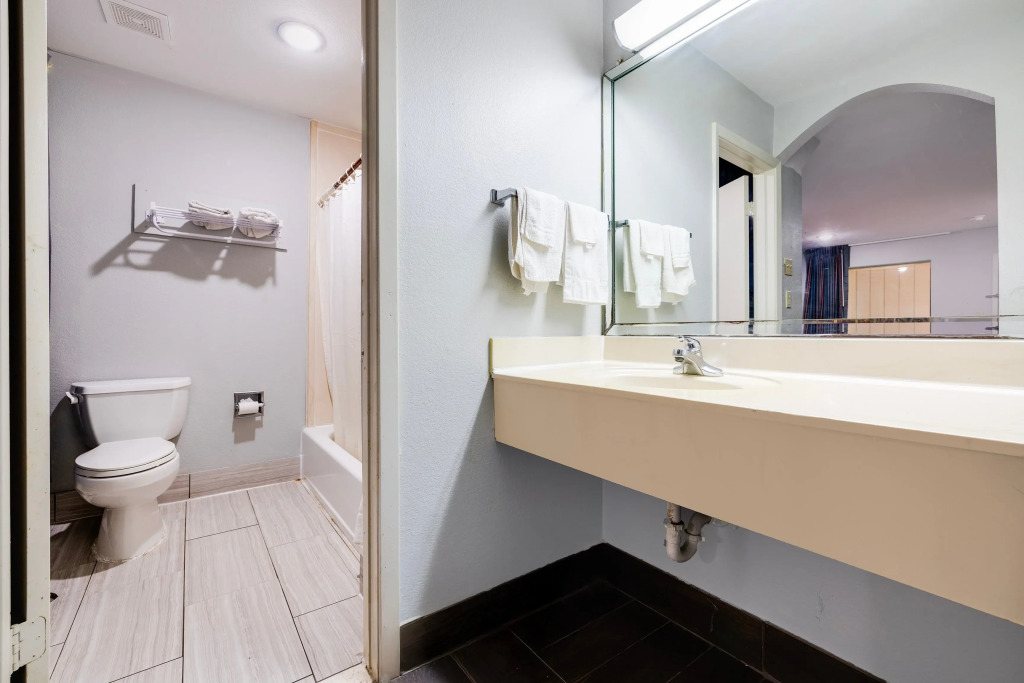 Hotel O Luxury Inn Channelview Baytown I-10