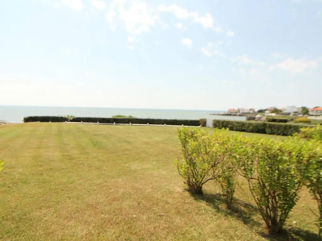 Appartement Royan, 1 pièce, 3 personnes - FR-1-494-67