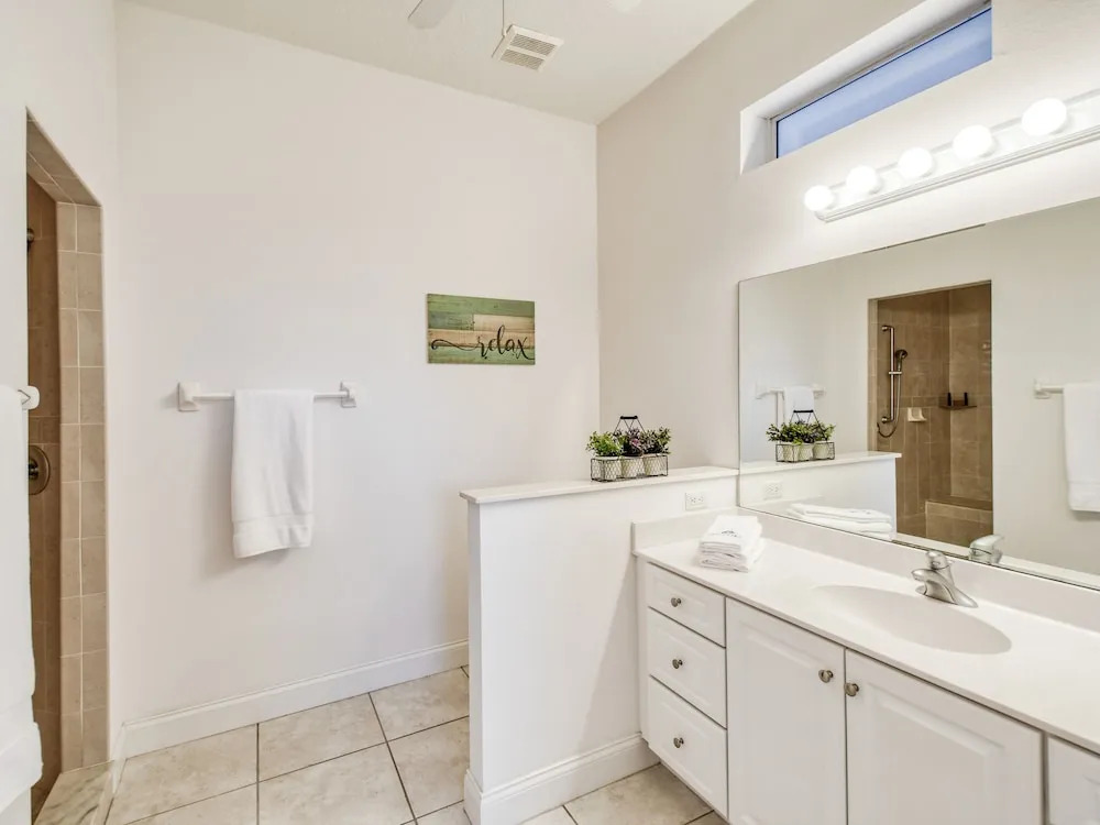 Johnson Beach Way - 4 Br Home