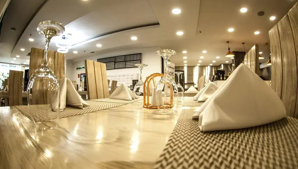 Hotel Arvut Collection