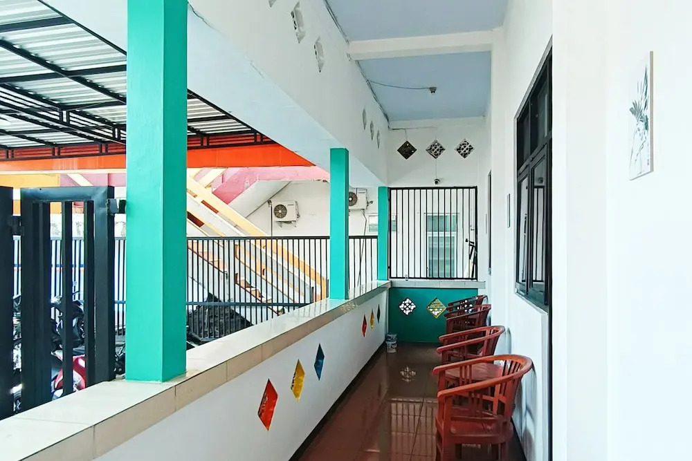 TwoSpaces Living at Sutomo Homestay